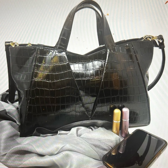 ❤️🎊HOST PICK❤️🎊Black Croco Leather Bag by Harper & Hyde